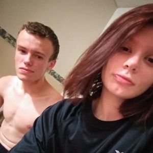 Meet your Posher, Larissa